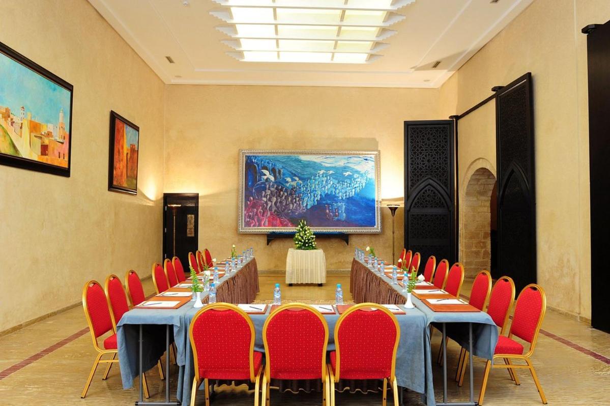 Art Suites Ел Джадида Екстериор снимка